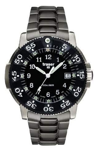 Traser H3 Commander Titan Uhr mit Titan-Armband
