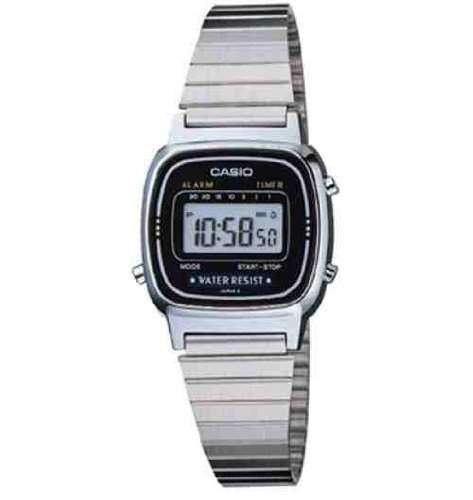 Casio Damen-Armbanduhr Vintage Digital Quarz Edelstahl LA670W